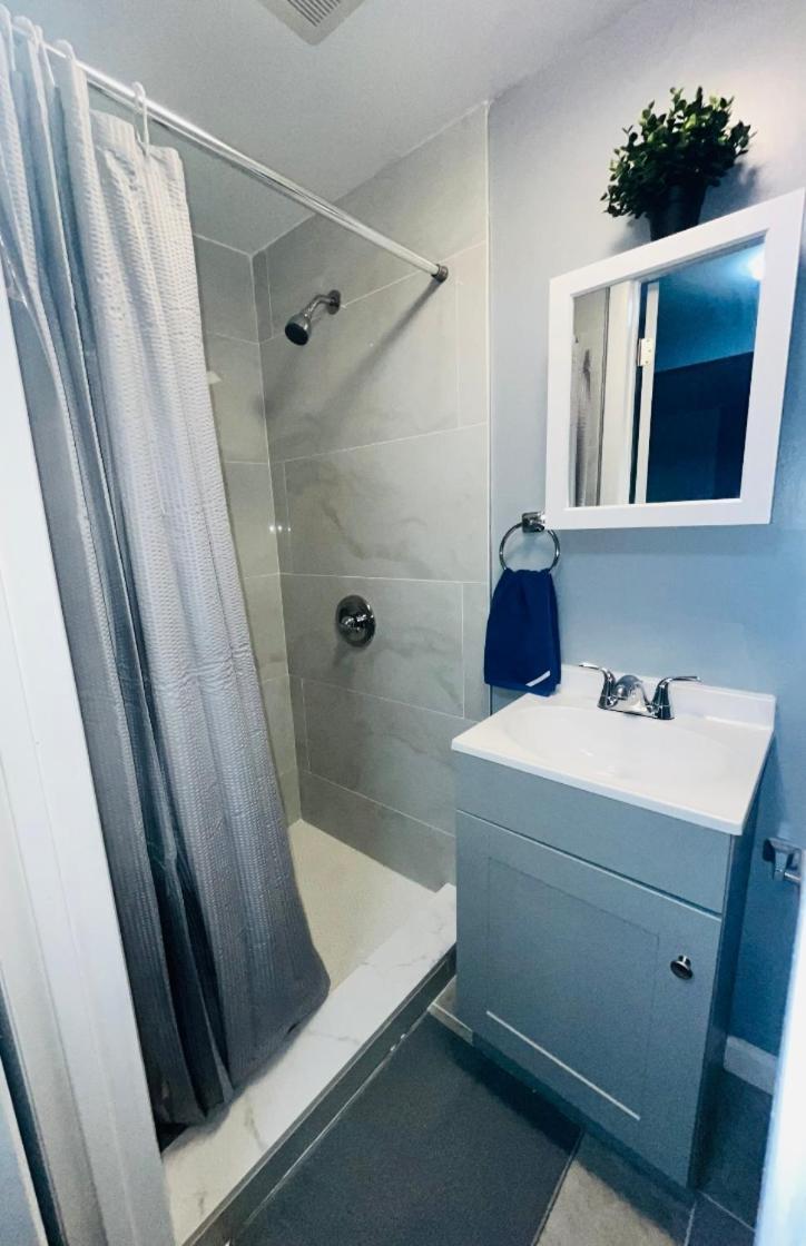 Cozy Close To New York * North Bergen