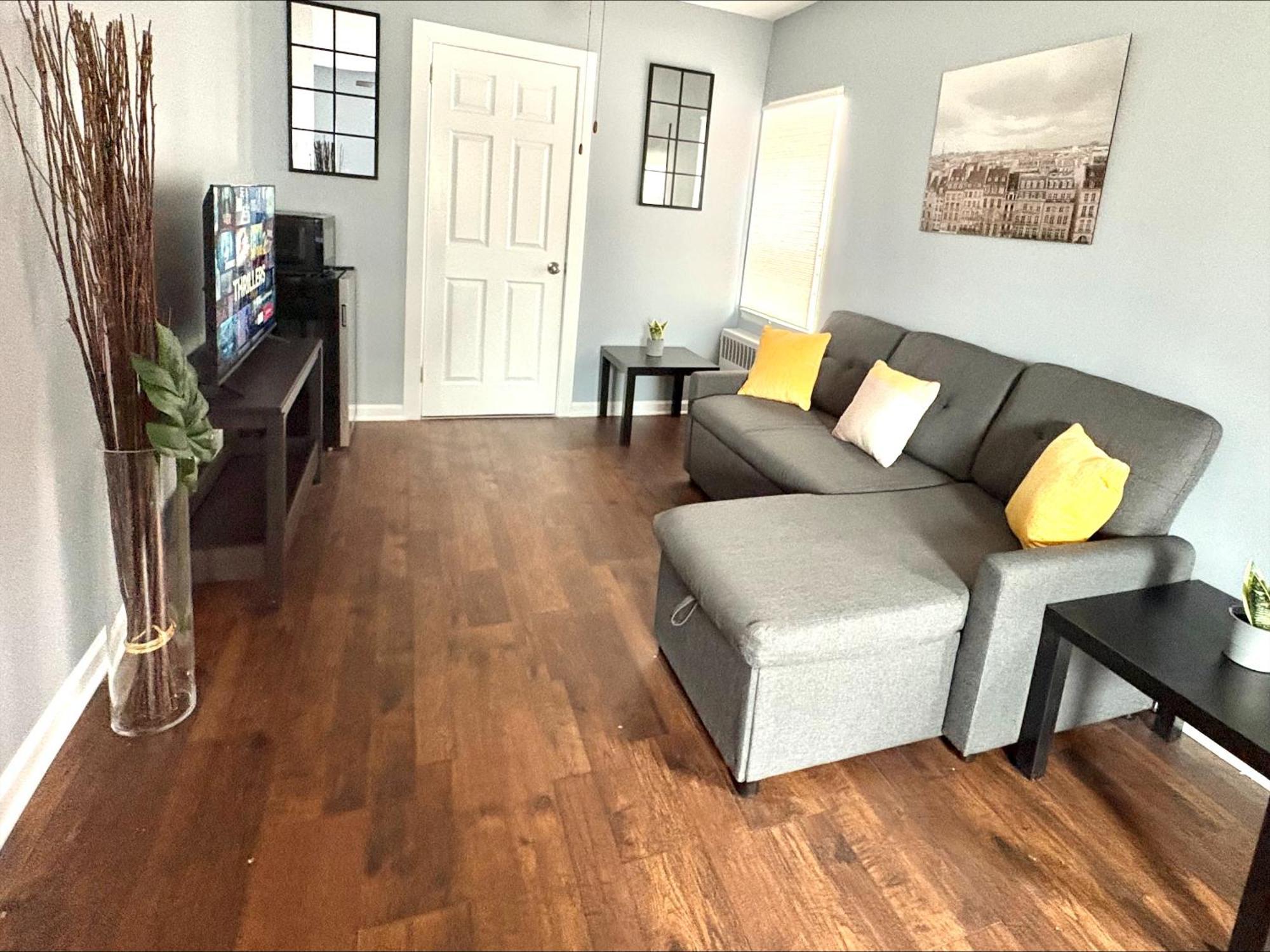 Apartment Cozy Close To New York