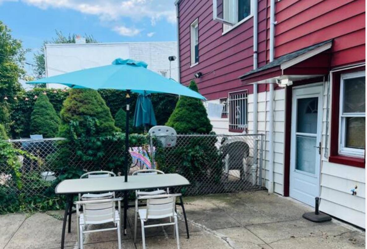 Cozy Close To New York *